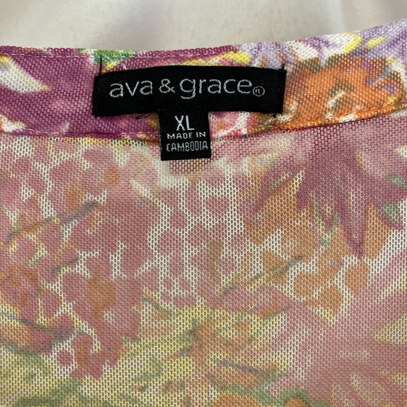 Ava & Grace Multicolor Floral Button-Front Blouse - Picture 2 of 6
